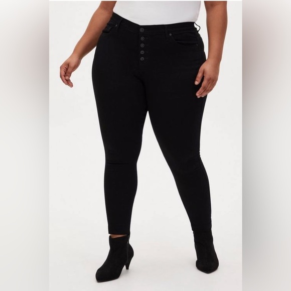 torrid Denim - 🎉HP🎉 Torrid Black Skinny Jeans
